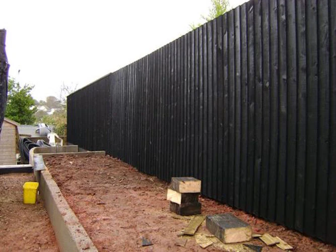 16ft | Black Painted Feather Edge Board | 175mm x 22mm | 4.8m | - Image 4