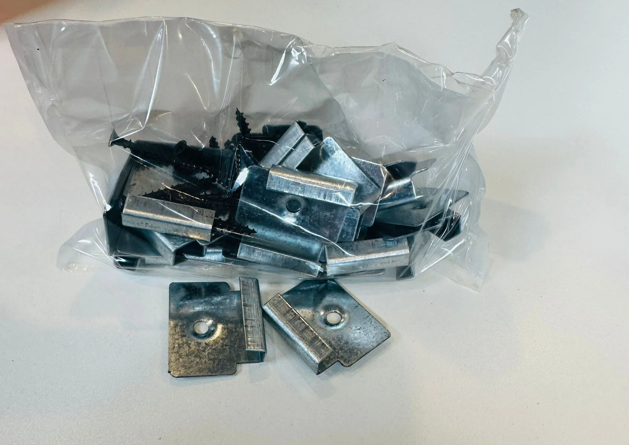 Composite Decking Side Length Supporting Clips - Image 2