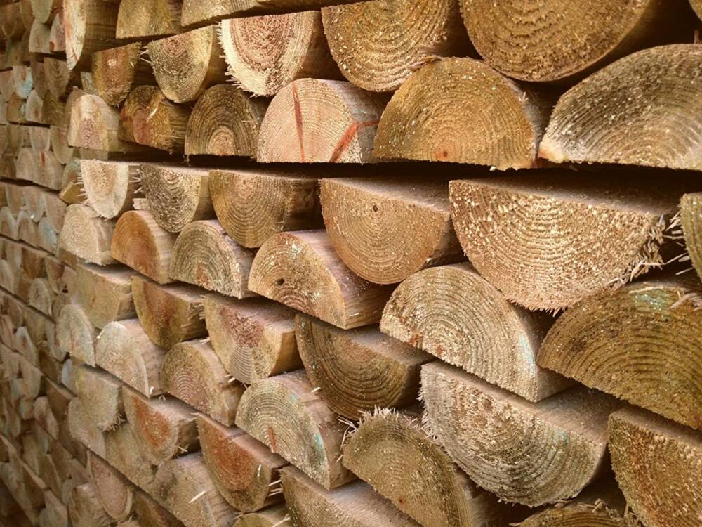 Half Round Timber Fence Rails 4" | 3.6m (12ft) - Image 2
